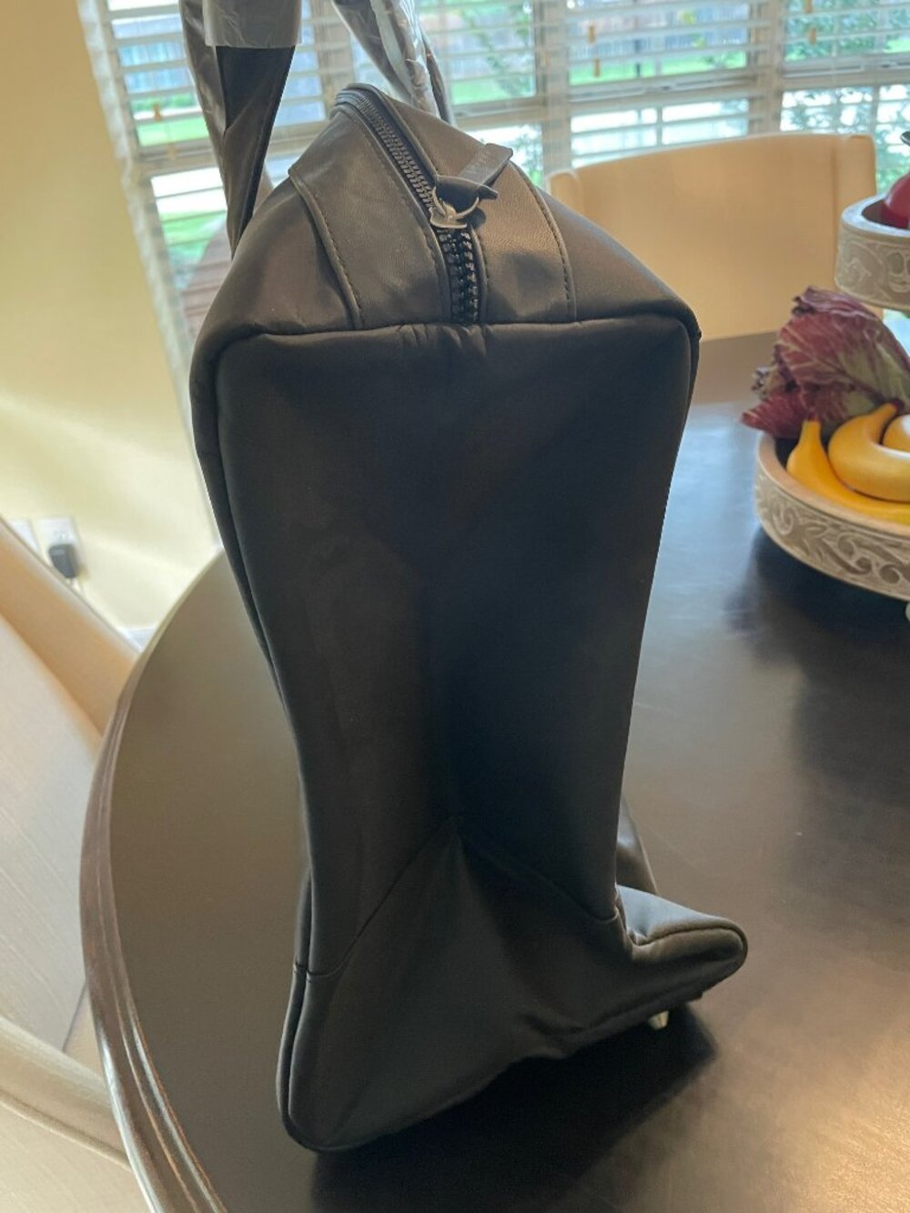 tote - Picture 2 of 3